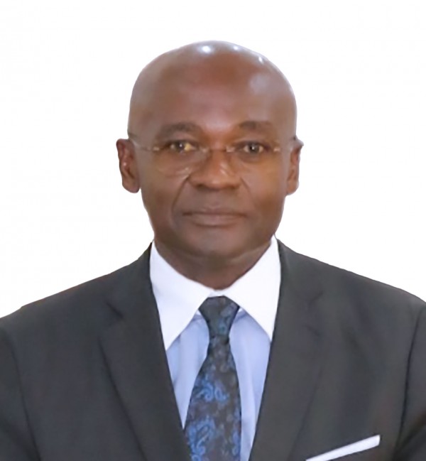 Chef de la Division de la Communication et des Relations Publiques